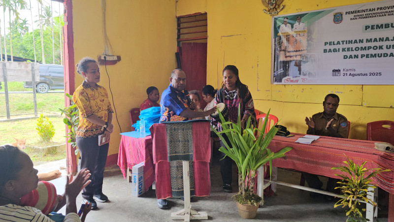 Pemprov PBD Gelar Pelatihan Manajemen Pemasaran Bagi Kelompok Usaha Mama-Mama Dan Pemuda Papua (OAP) Di Sorong Selatan