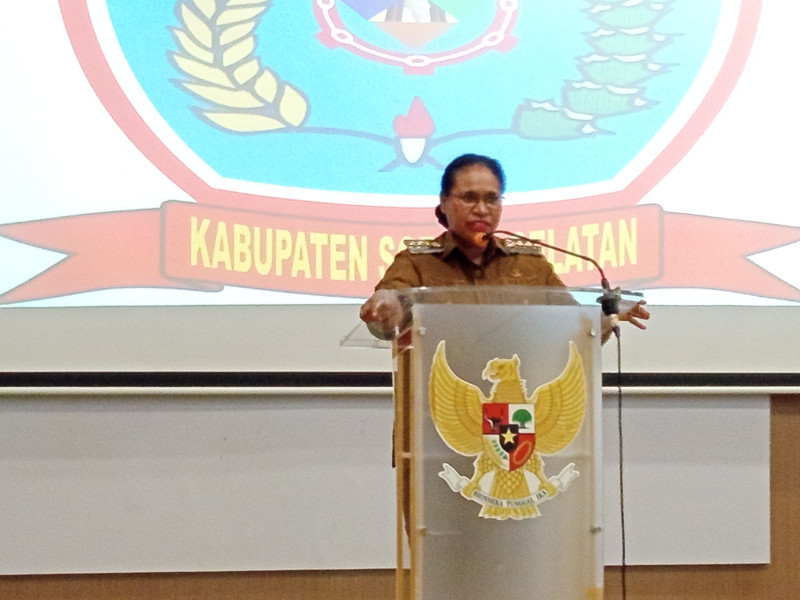 Persiapkan Program Sekolah Gratis Bupati Sorong Selatan Akan Evaluasi Penggunaan Dana BOS dan Evaluasi Kinerja Guru.