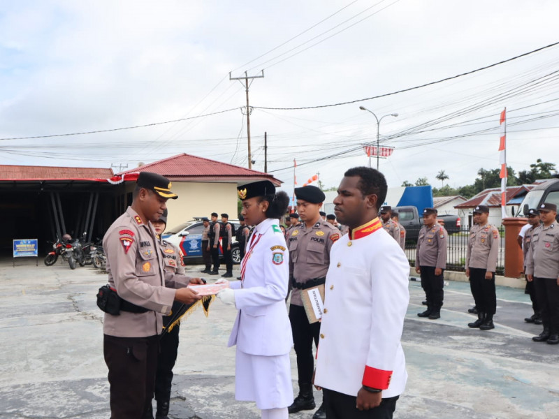 Polres Sorong Selatan Beri Penghargaan Bagi Putra-Putri Berprestasi Tingkat Nasional