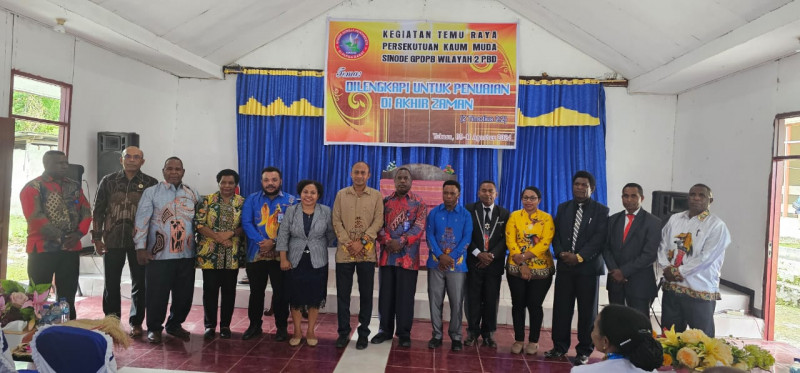 Temu Raya dan Seminar Pemuda GPDPB Menjadi Harapan Gereja dan Pemerintah