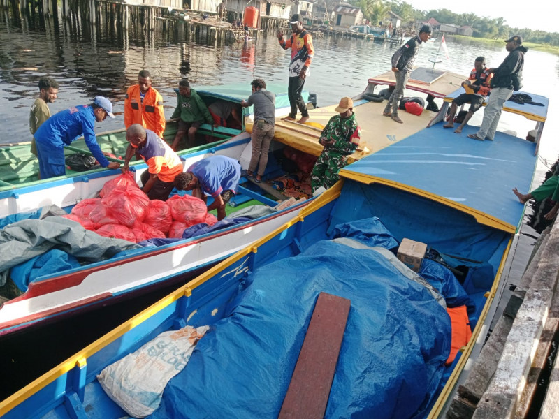 BPBD Sorong Selatan Persiapkan Logistik Bagi  Warga Korban Banjir Kokoda Utara