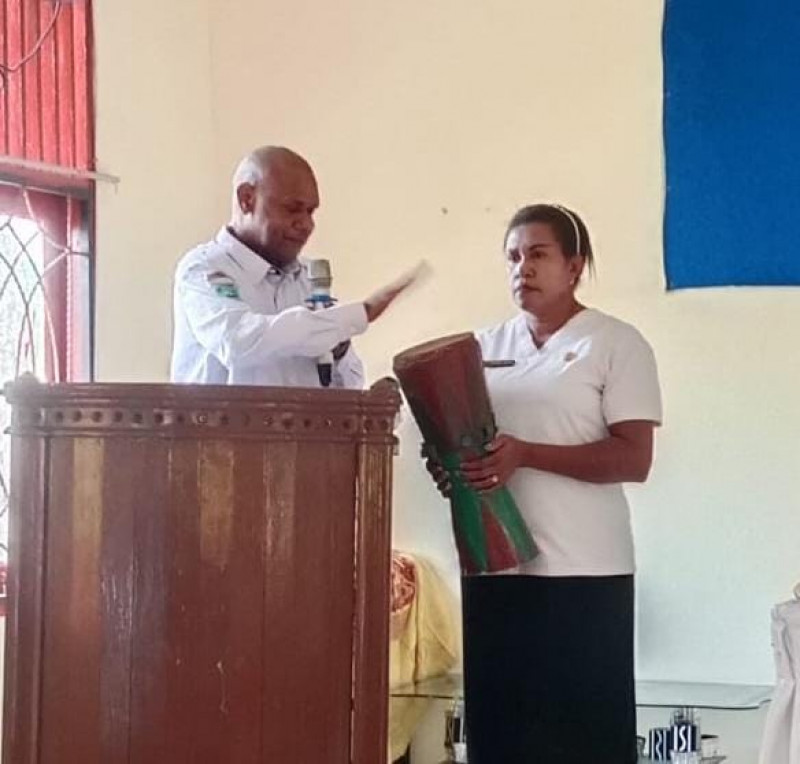 Asisten1 Setda Sorong Selatan Buka Kegiatan  Peningkatan Kualitas  Keluarga