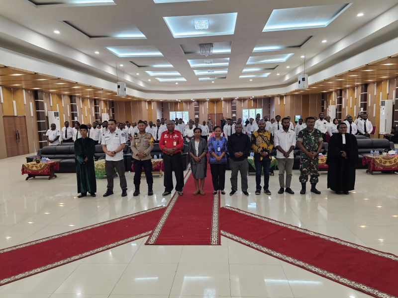 Lantik 75 Anggota PPD ,Ketua KPU Sorong Selatan Minta Kerja Jujur Dan Adil Junjung Integritas